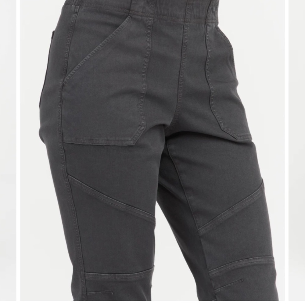 Brand new never worn spanx cargo joggers size xs